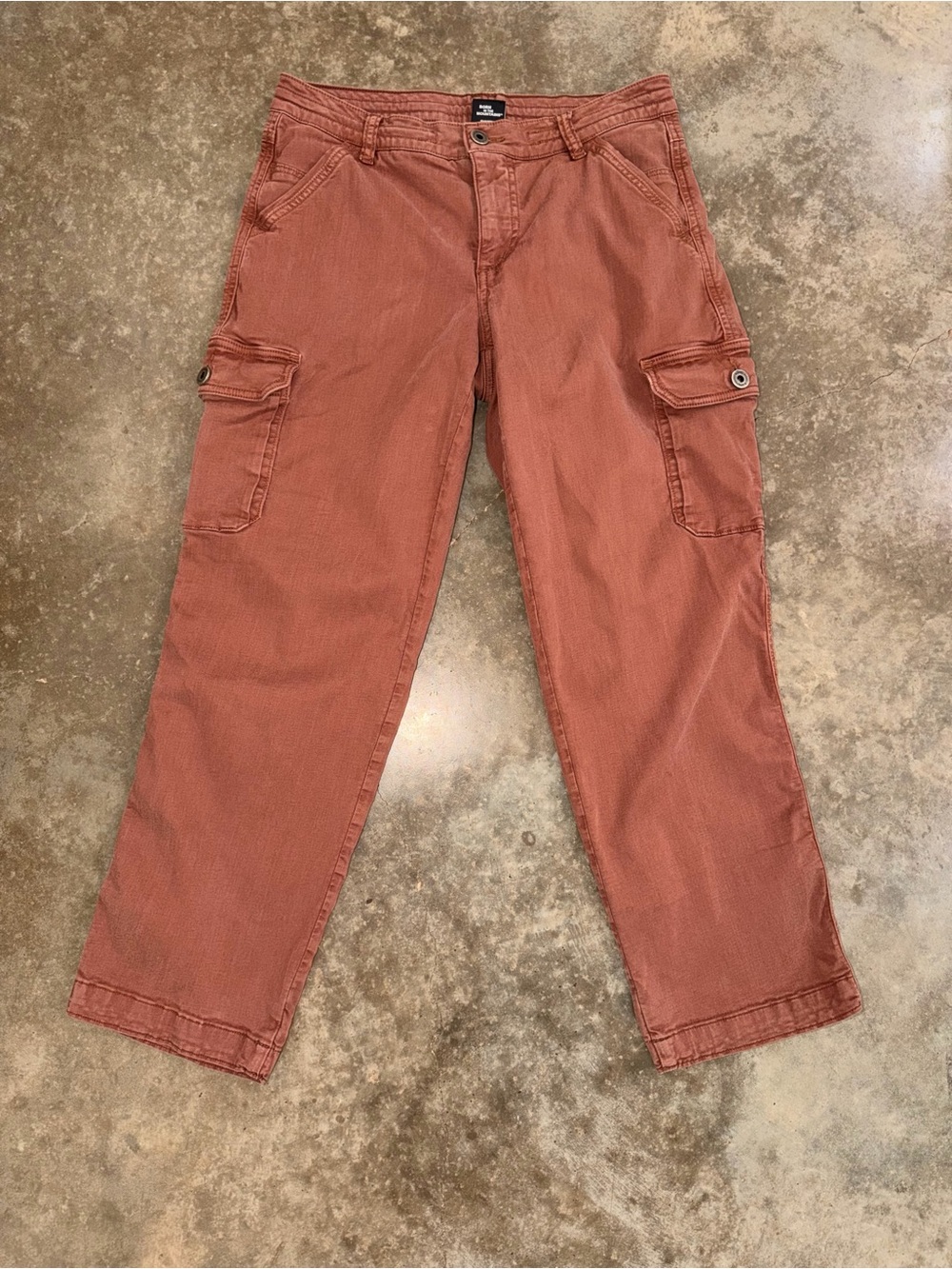 KUHL Kultivatr Kargo Crop Pants Womens 4 Terracotta Cargo Hiking Utility Clay